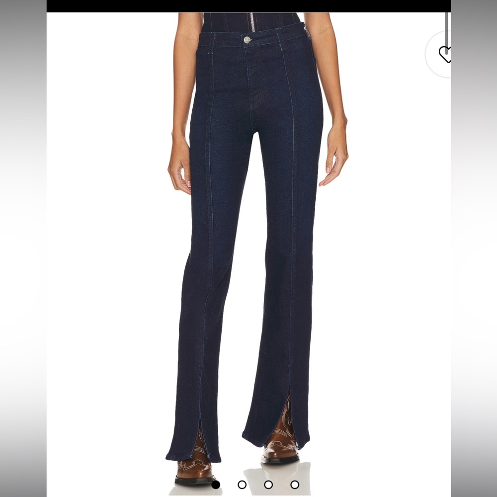 Emrata Anisten Flare Jean